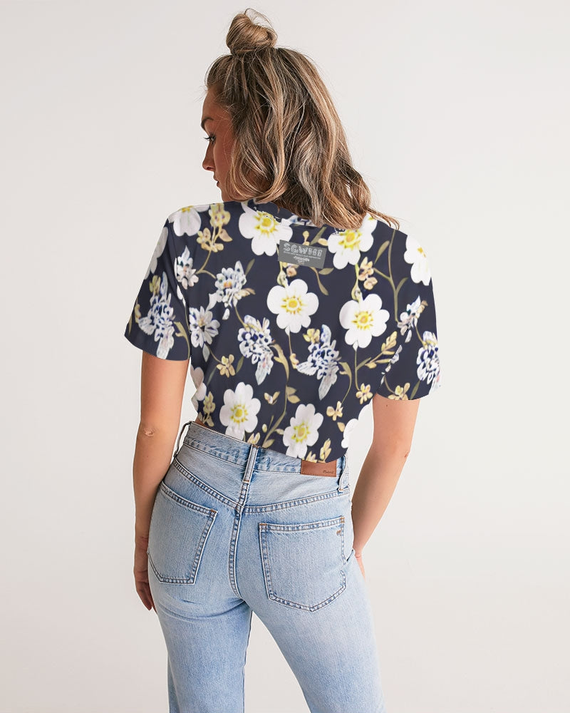 Pink flower black background Women's All-Over Print Twist-Front Cropped Tee