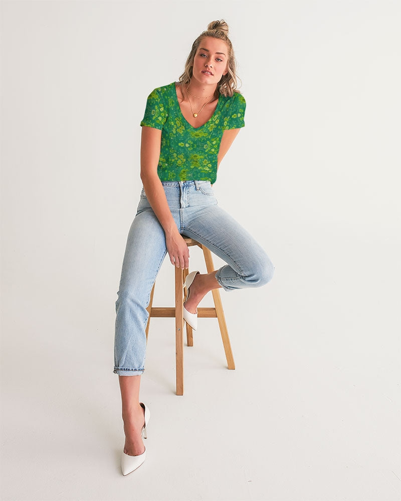 Green lush Repeat pattern Women's V-Neck Tee